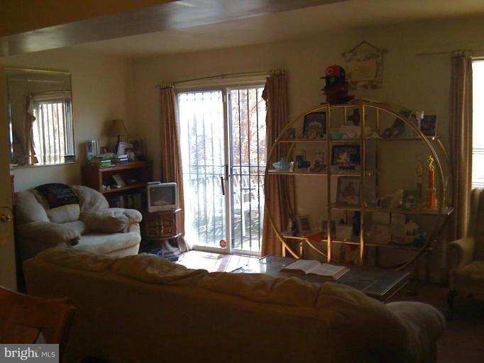 8500 Ritchboro Road District Heights, MD 20747 - Photo 2 of 15 Living Room