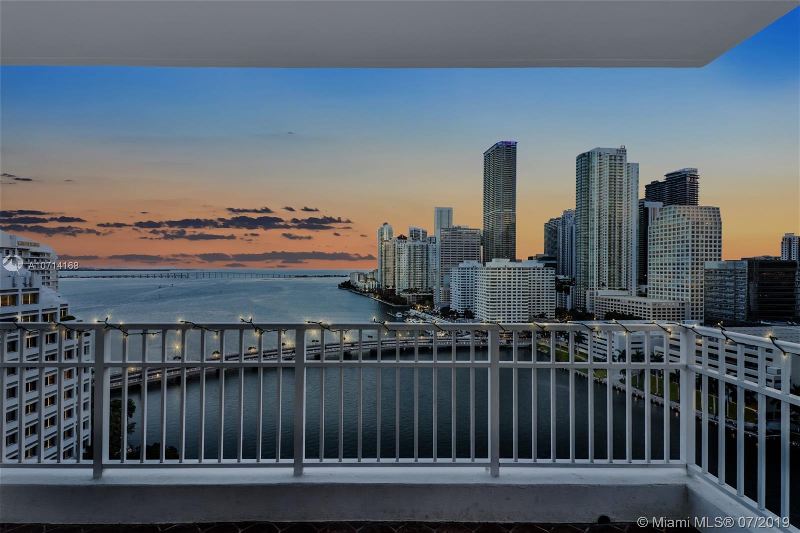 701 Brickell Key Boulevard, Unit 2002 Miami, FL 33131 - Photo 19 of 29