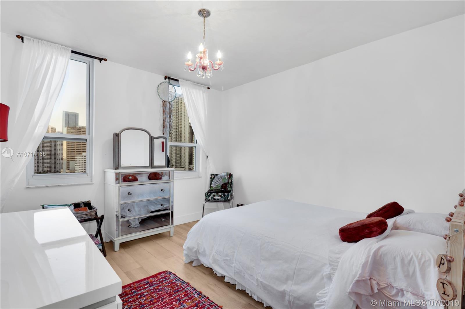 701 Brickell Key Boulevard, Unit 2002 Miami, FL 33131 - Photo 10 of 29