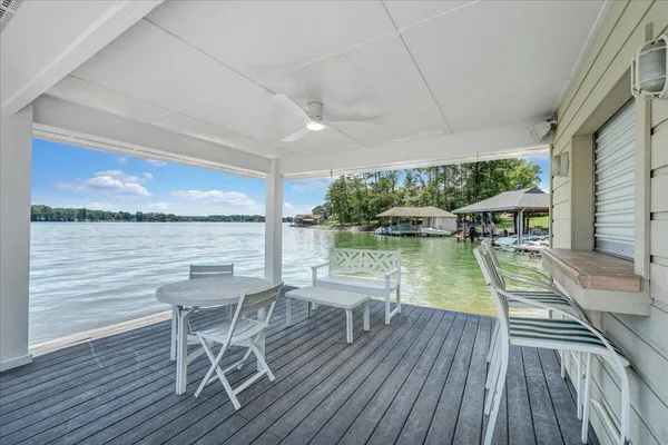 $2,750,000 | 574 Waverly Lane, Moneta, VA 24121