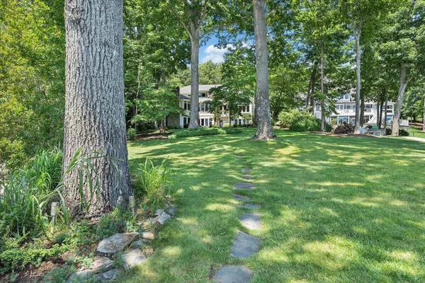 $2,750,000 | 574 Waverly Lane, Moneta, VA 24121