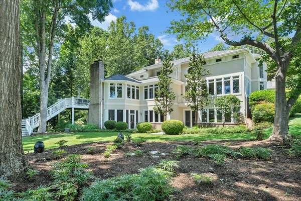 $2,750,000 | 574 Waverly Lane, Moneta, VA 24121