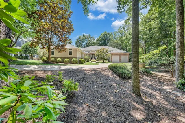 $2,950,000 | 574 Waverly Lane, Moneta, VA 24121