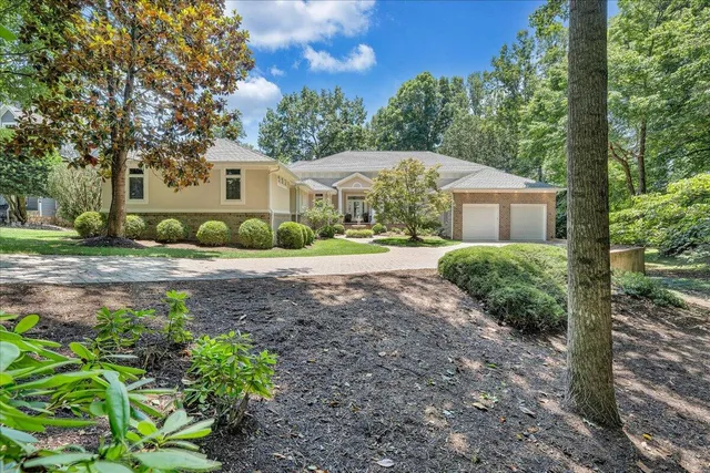 $2,950,000 | 574 Waverly Lane, Moneta, VA 24121