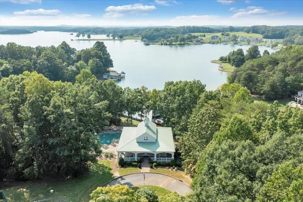 $2,750,000 | 574 Waverly Lane, Moneta, VA 24121