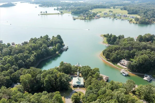 $2,750,000 | 574 Waverly Lane, Moneta, VA 24121