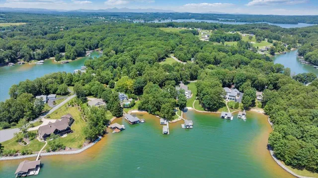 $2,950,000 | 574 Waverly Lane, Moneta, VA 24121