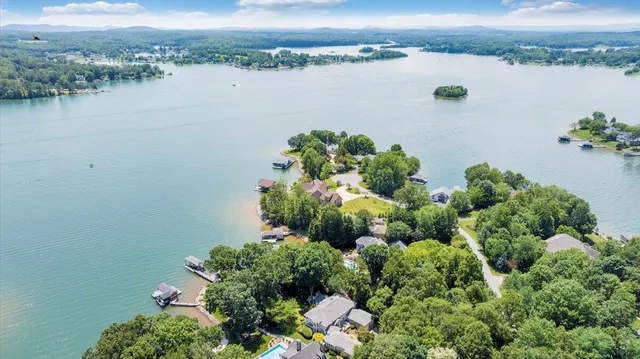 $2,950,000 | 574 Waverly Lane, Moneta, VA 24121