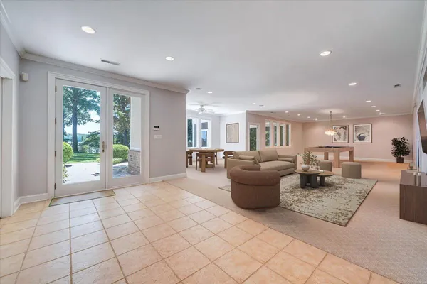 $2,750,000 | 574 Waverly Lane, Moneta, VA 24121