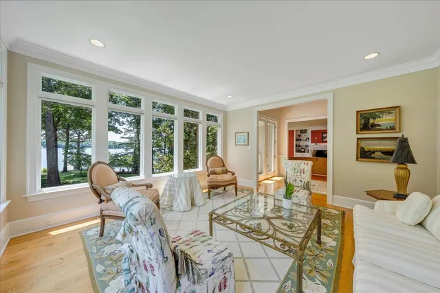 $2,950,000 | 574 Waverly Lane, Moneta, VA 24121