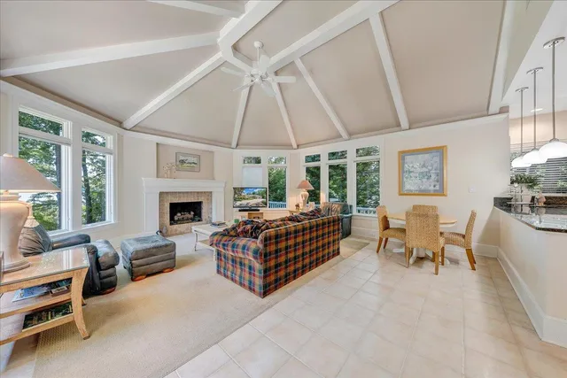 $2,950,000 | 574 Waverly Lane, Moneta, VA 24121