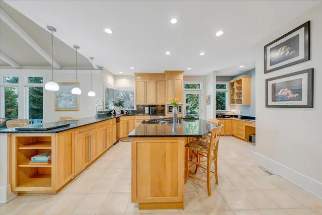 $2,950,000 | 574 Waverly Lane, Moneta, VA 24121