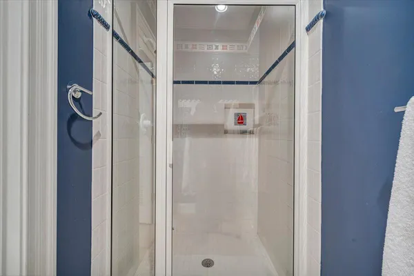 $2,750,000 | 574 Waverly Lane, Moneta, VA 24121