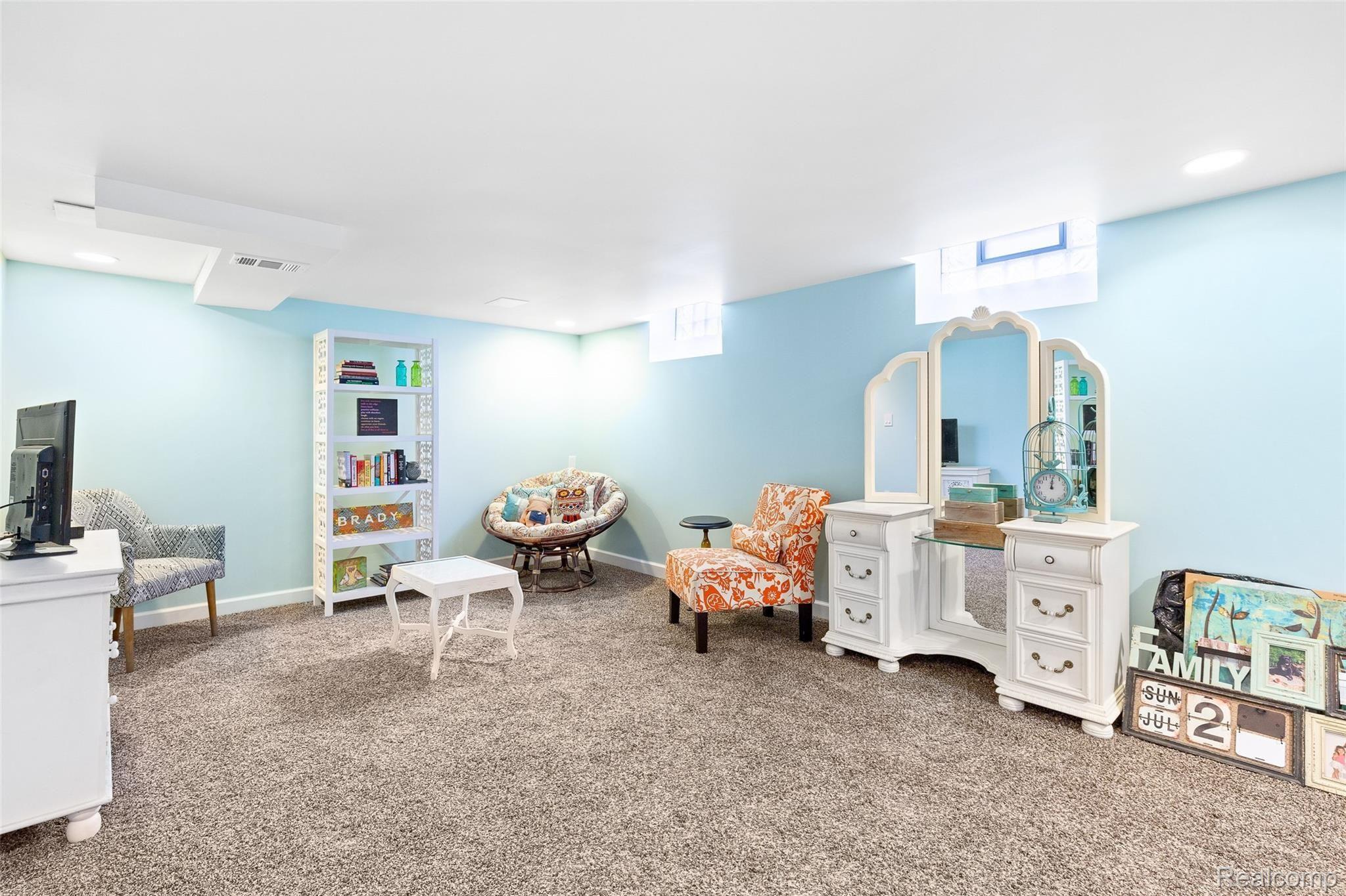 4223 Wakefield Road Berkley, MI 48072 - Photo 28 of 45 592A6232.jpg