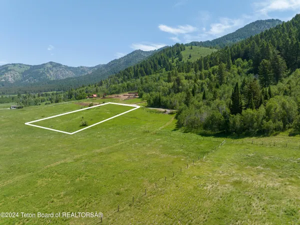 $139,000 | 15 Lot Creek Road, Etna, WY 83118