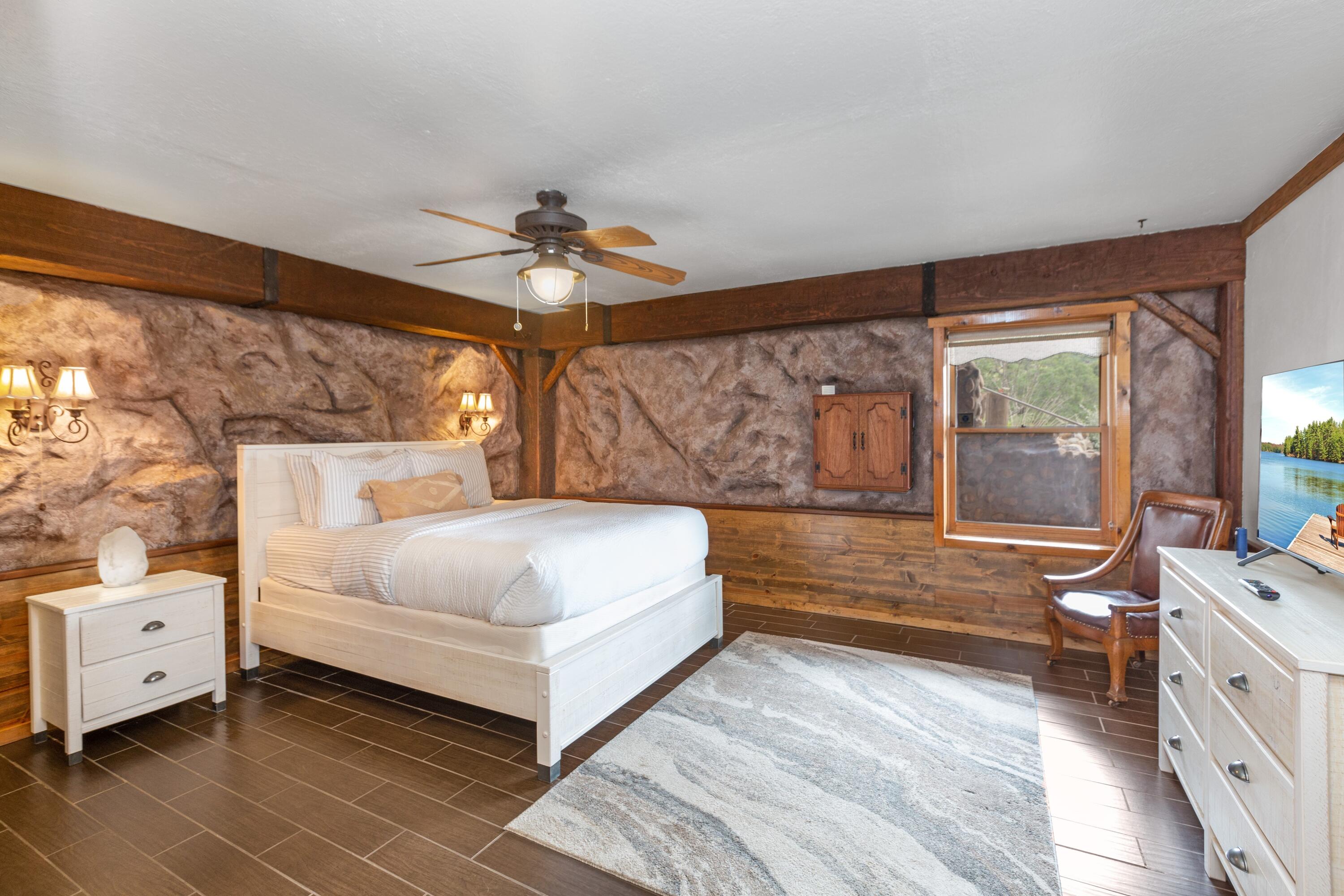 42182 Mynatt Drive Three Rivers, CA 93271 - Photo 38 of 67 Man Cave