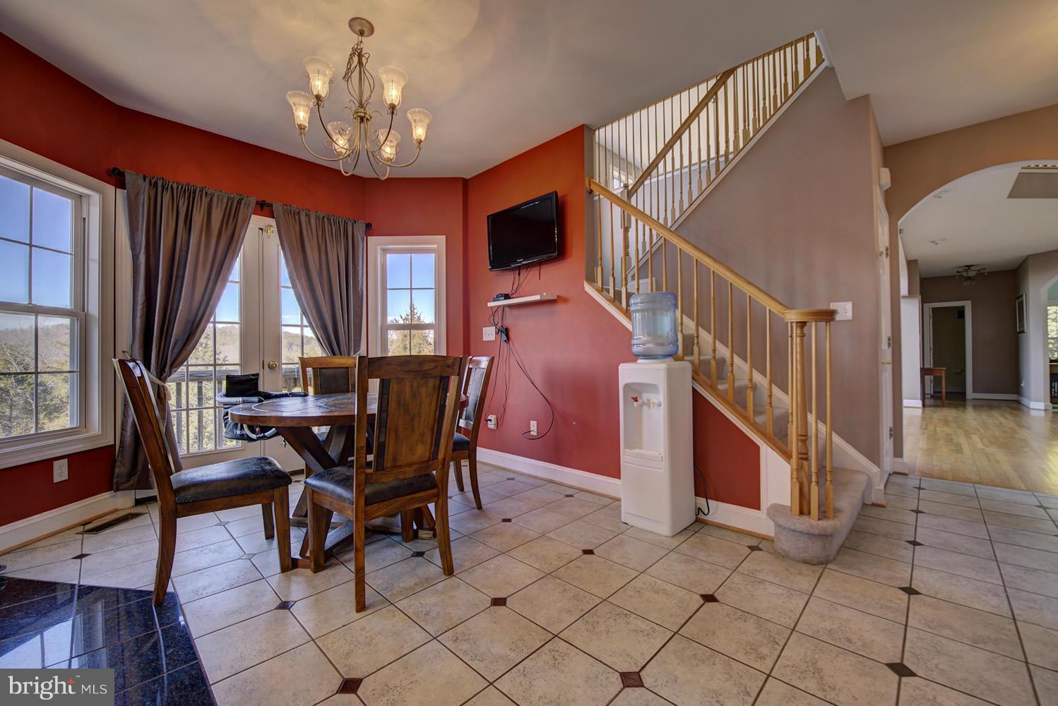 5327 Pond Mountain Road Broad Run, VA 20137 - Photo 12 of 30 Breakfast area and rear stairs