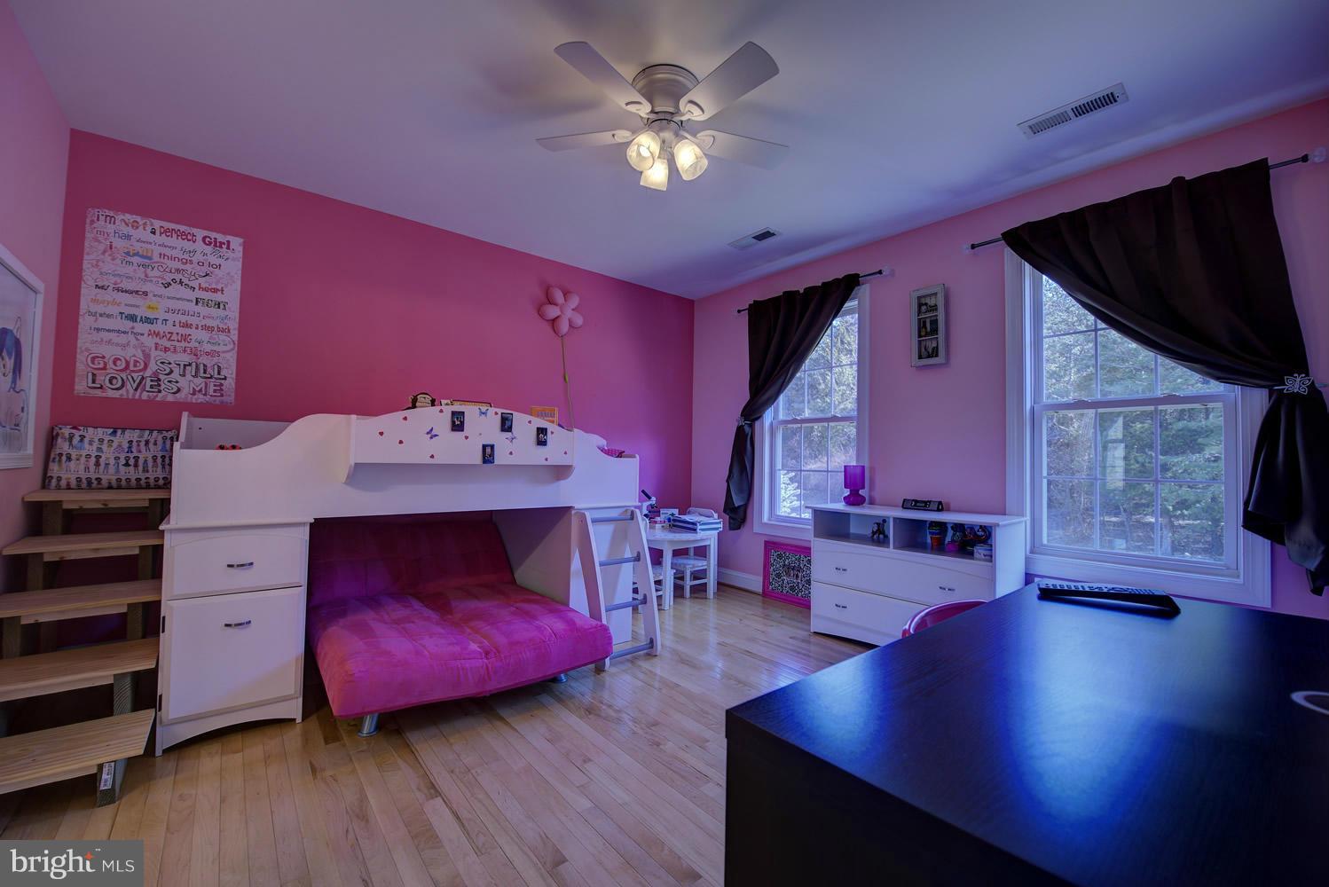 5327 Pond Mountain Road Broad Run, VA 20137 - Photo 21 of 30 Bedroom 3 with large closet