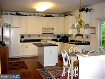 9 Riding Run Drive Marlton, NJ 08053 - Photo 5 of 6 Kitchen