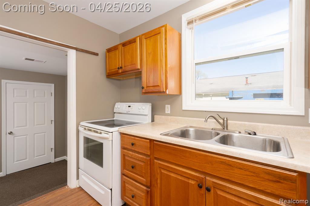 3421 North Genesee Road Flint, MI 48506 - Photo 12 of 31