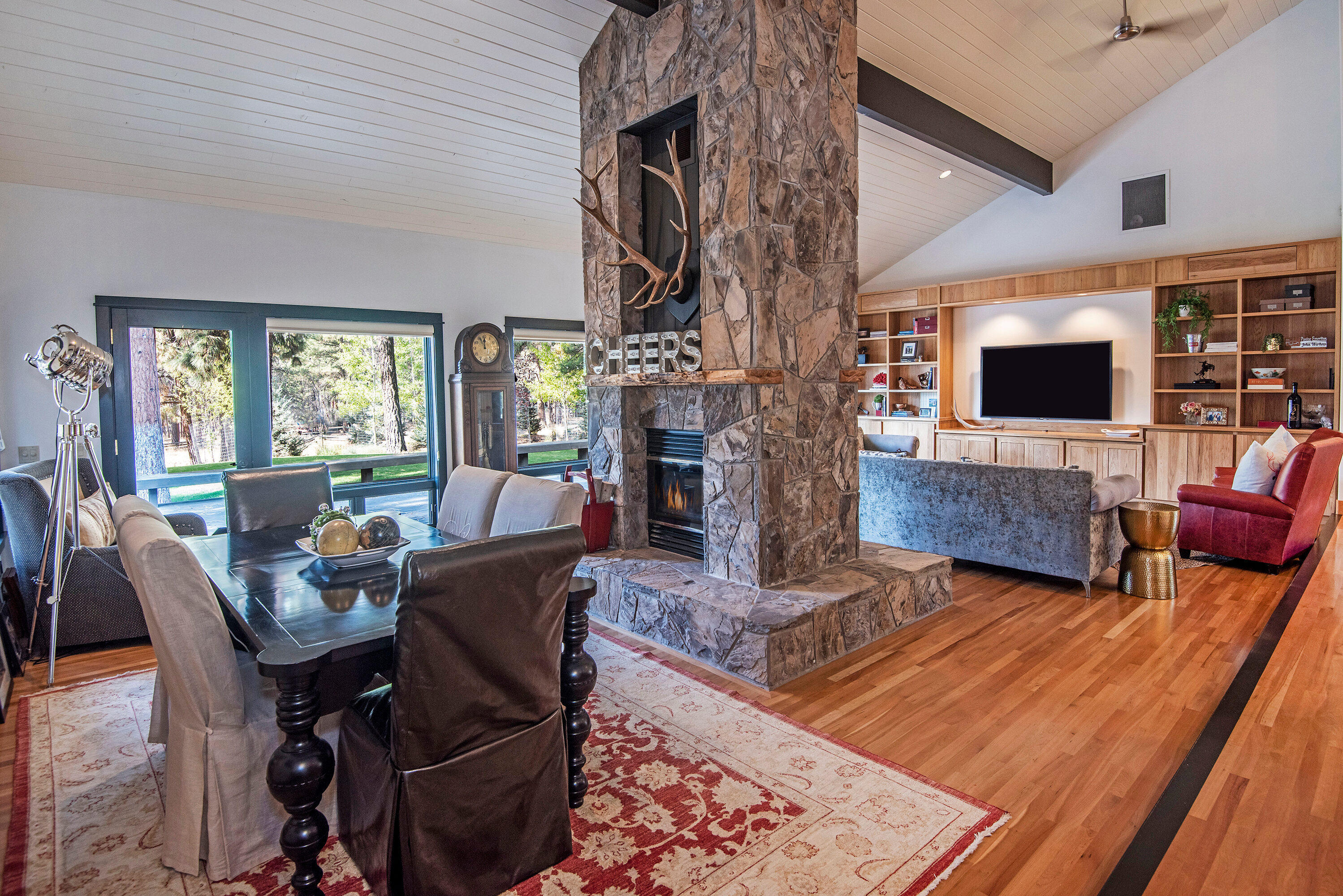 16041 Cattle Drive Road Sisters, OR 97759 - Photo 8 of 38 8