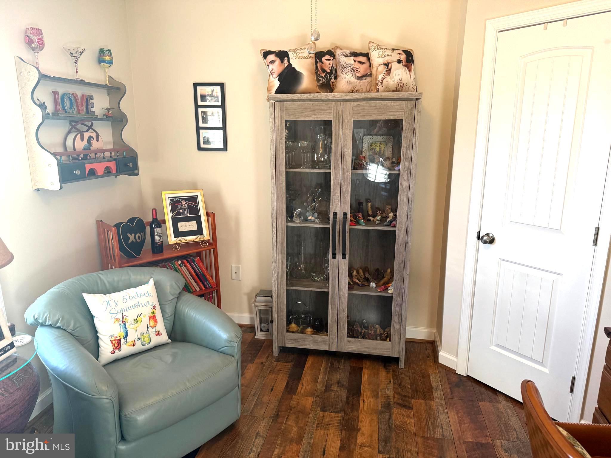 1157 Granny Smith Road Linden, VA 22642 - Photo 24 of 44 Bedroom 2