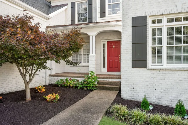 $1,050,000 | 6040 Woodland Hills Drive, Nashville, TN 37211