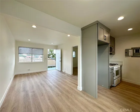 $2,100 | 8620 Lampson Avenue, Unit 6, Garden Grove, CA 92841
