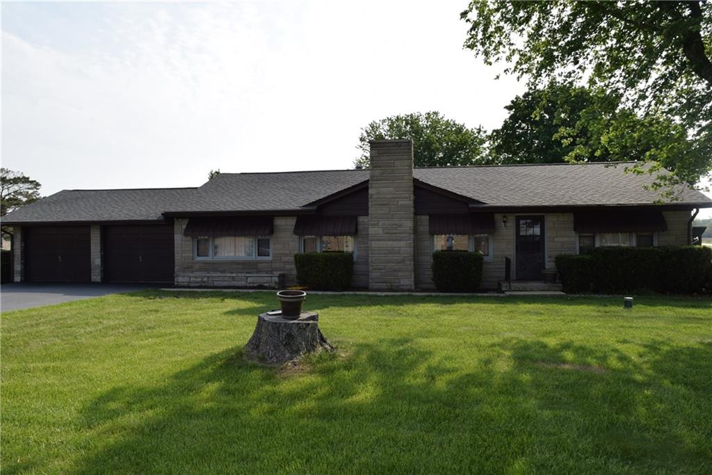 1909 South Mauxferry Road Franklin, IN 46131 - Photo 1 of 2 Gallery Image 1