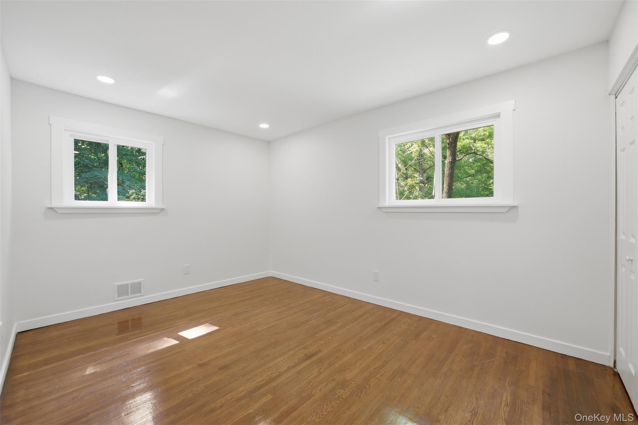 24 Fuller Road Ossining, NY 10562 - Photo 19 of 48 an empty room with windows