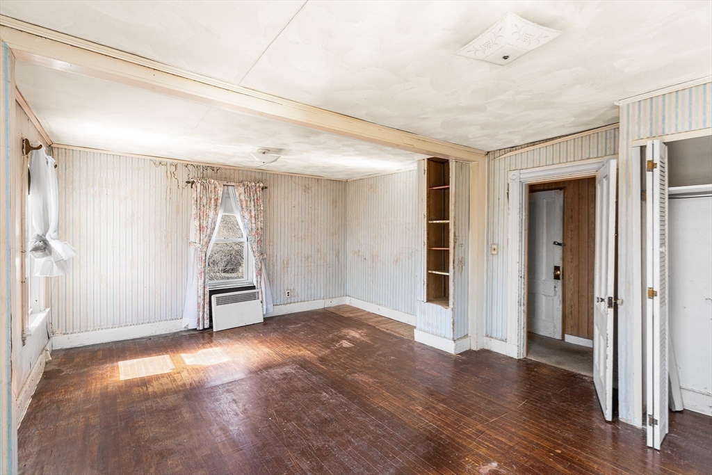 73 Walnut Street Dedham, MA 02026 - Photo 17 of 28