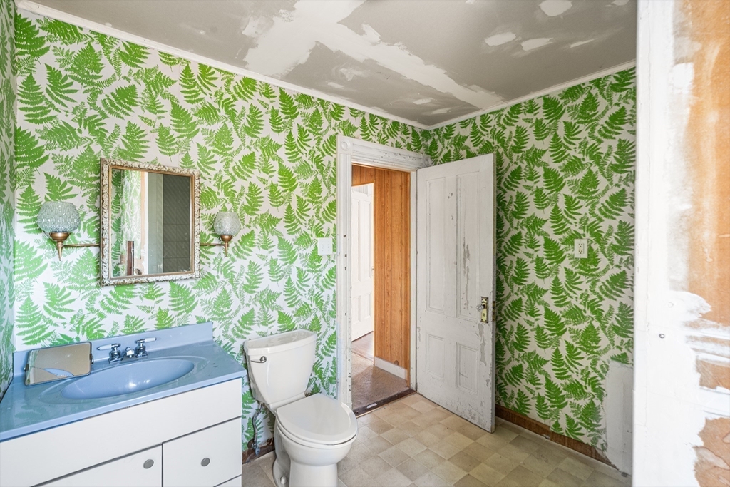 73 Walnut Street Dedham, MA 02026 - Photo 19 of 28