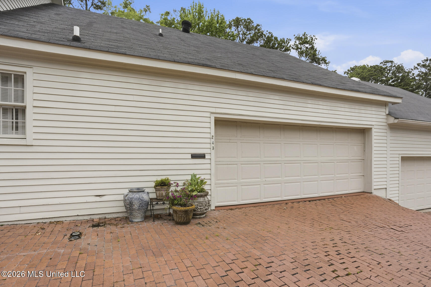 243 Eastbrooke Street Jackson, MS 39216 - Photo 34 of 38 243 Eastbrook 2-29