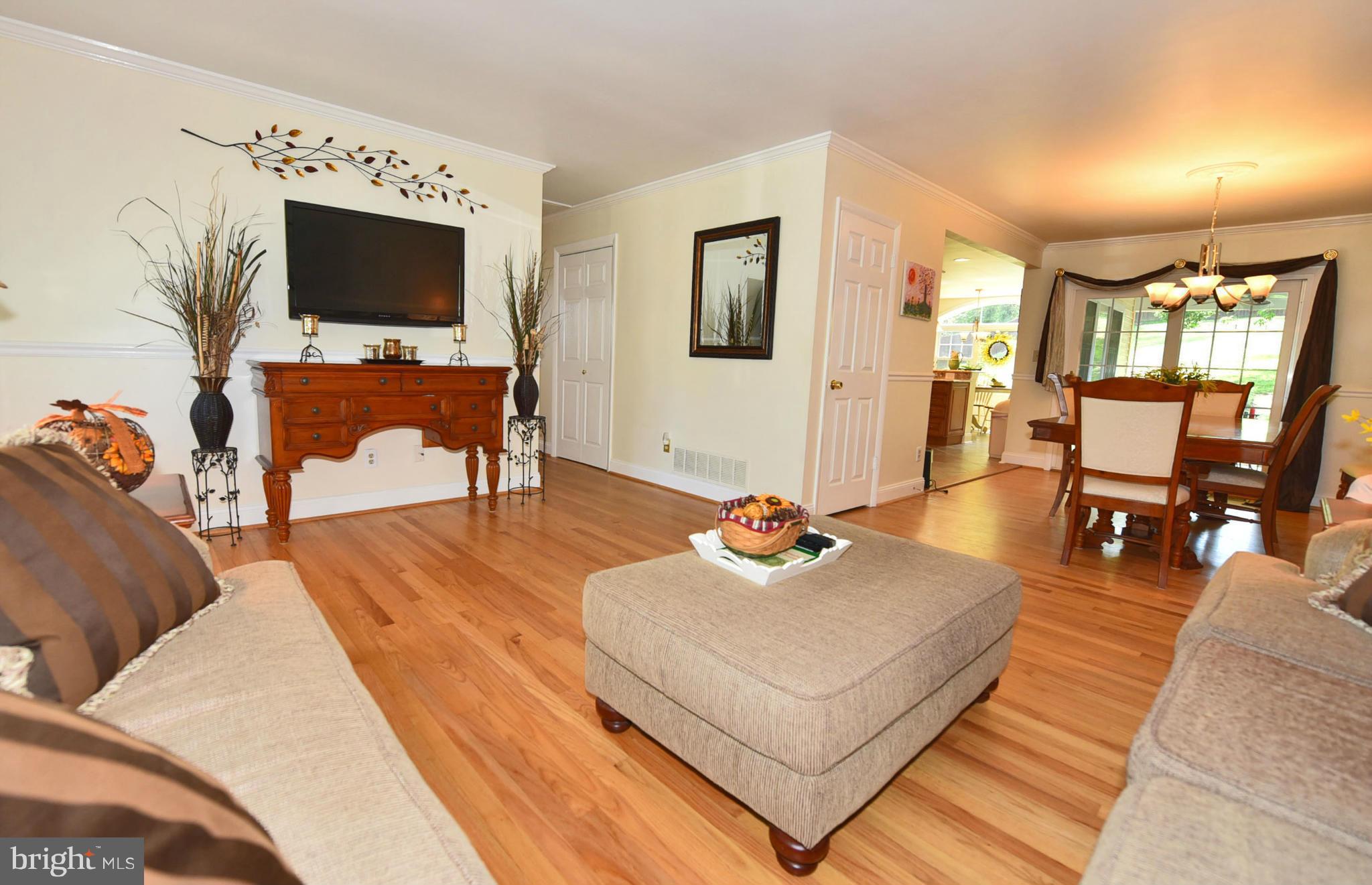 3317 Upton Road Baltimore, MD 21234 - Photo 11 of 30 Interior (General)