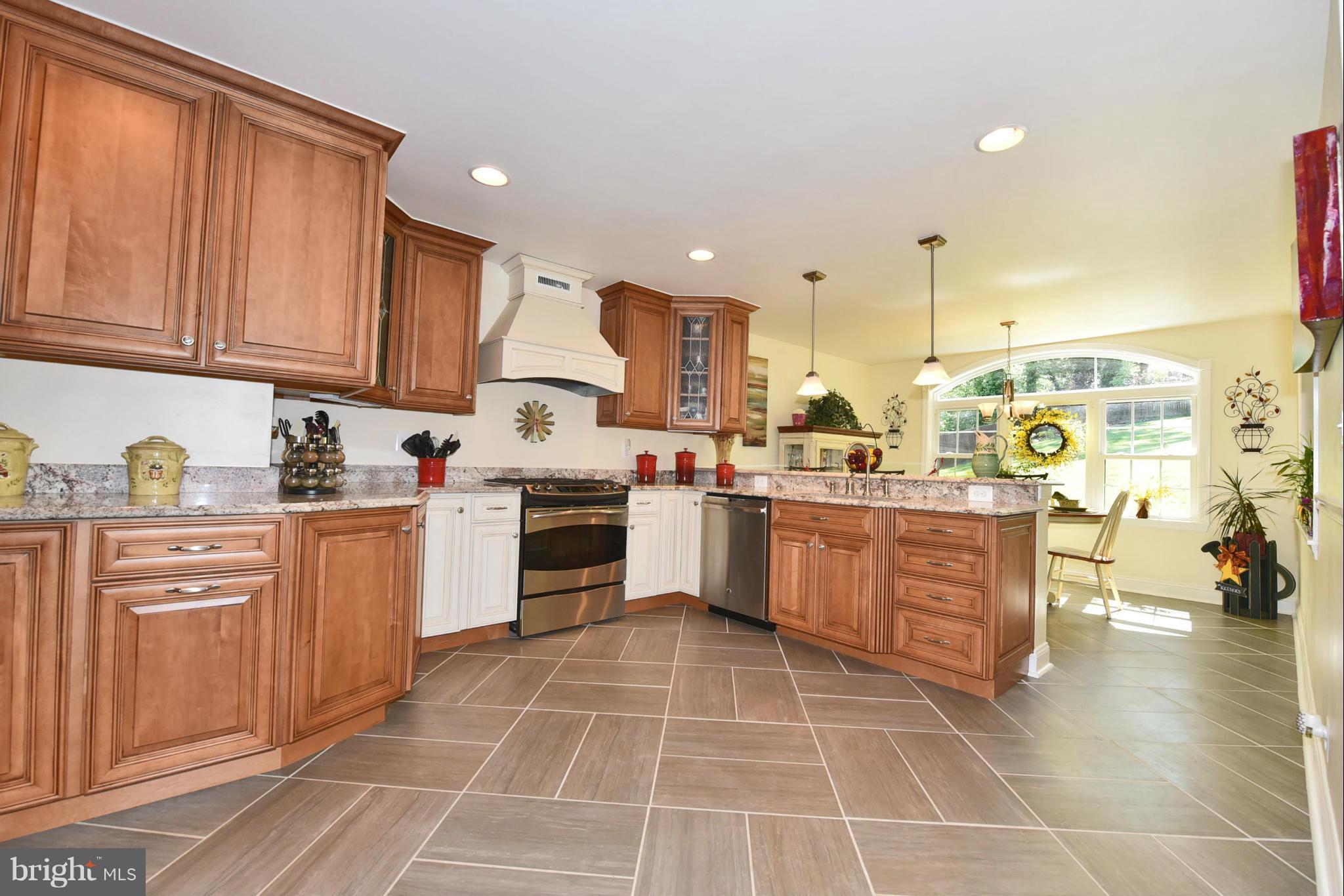 3317 Upton Road Baltimore, MD 21234 - Photo 4 of 30 Interior (General)