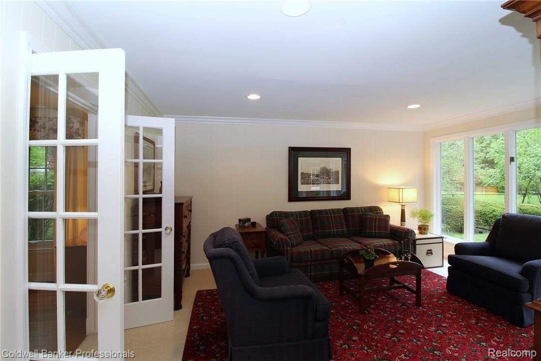 684 North Cranbrook Road Bloomfield Hills, MI 48301 - Photo 14 of 33 Cranbrook (5).jpg