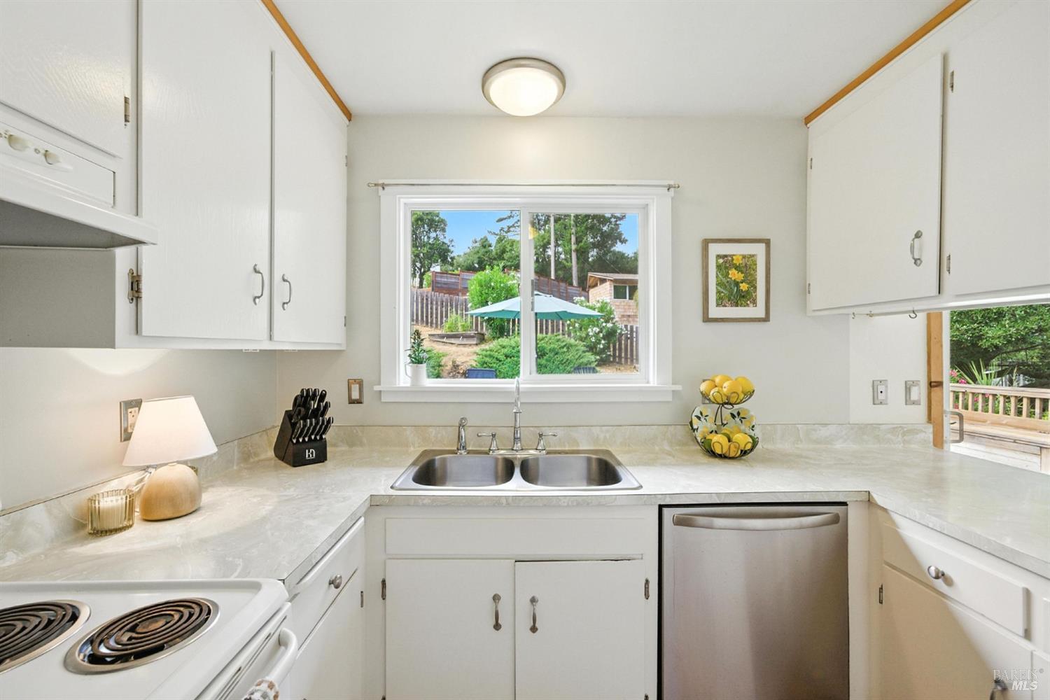 46 Carson Road Woodacre, CA 94973 - Photo 9 of 44