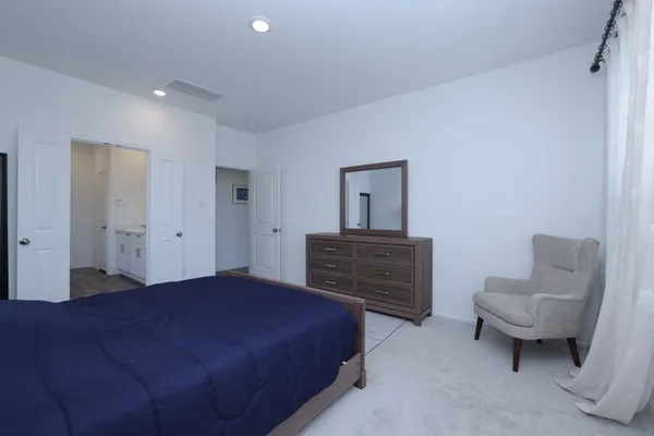 $3,200 | 12332 Derby Royal Drive, Houston, TX 77044