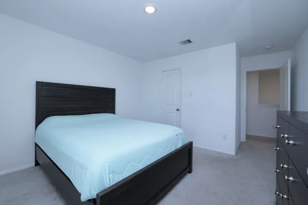 $3,200 | 12332 Derby Royal Drive, Houston, TX 77044