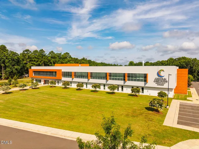 $594,000 | 51 Cliffdale Road, Chapel Hill, NC 27516