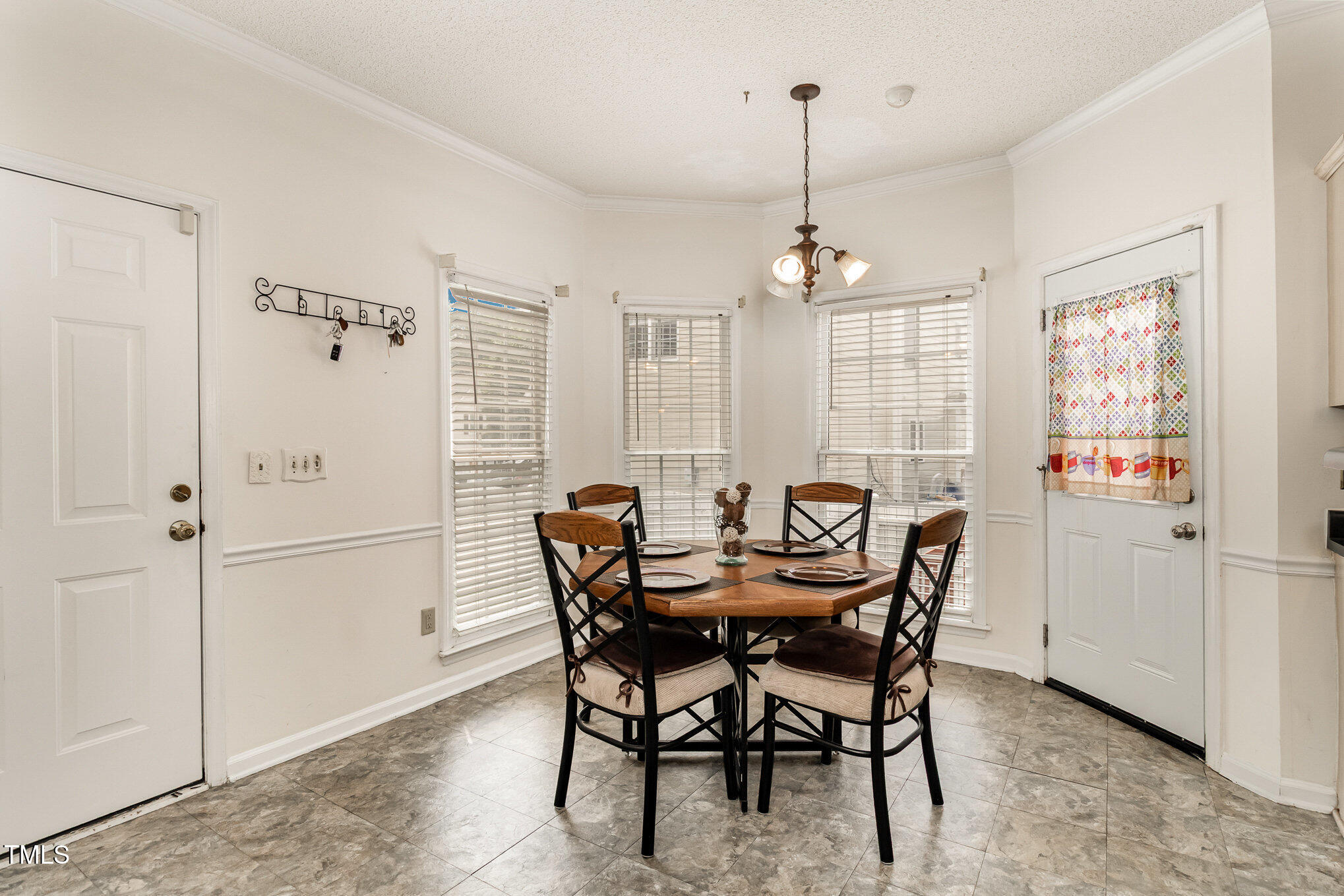 801 Falling Wind Court Raleigh, NC 27610 - Photo 9 of 42 010_img_1155-edit_356