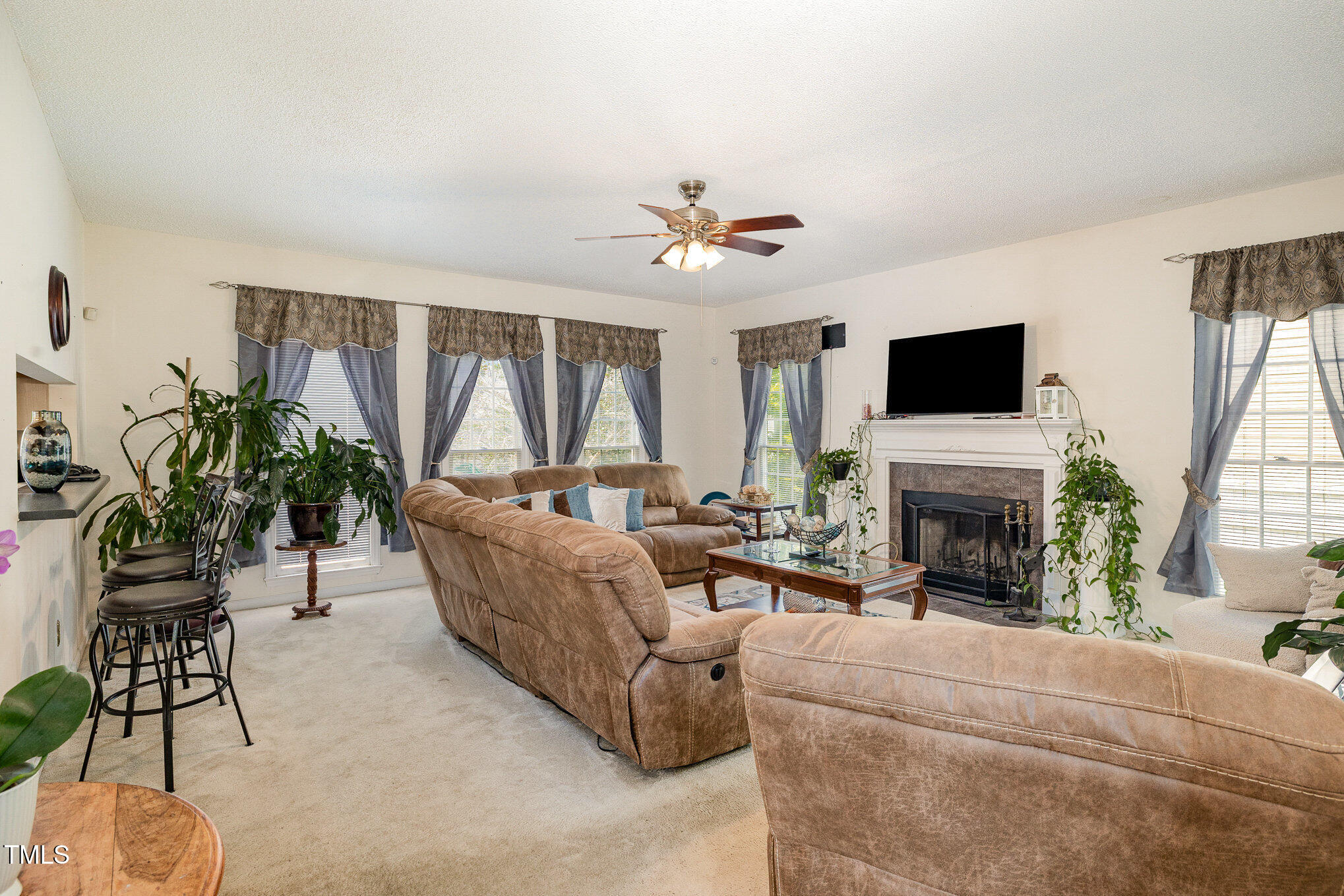 801 Falling Wind Court Raleigh, NC 27610 - Photo 6 of 42 007_img_5408-edit_462