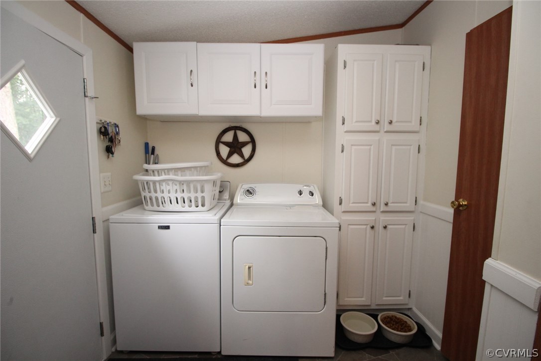 4278 Dorrell Road Aylett, VA 23009 - Photo 22 of 34 a utility room with dryer and washer