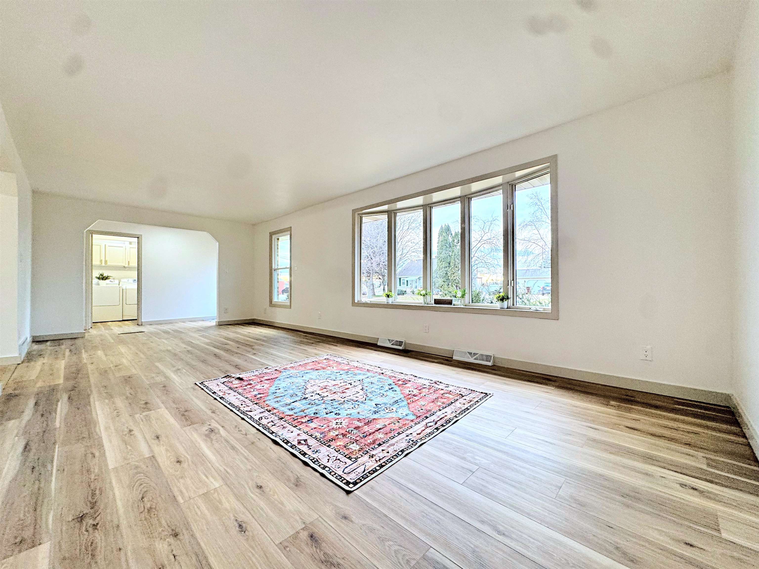 1412 North Rexford Street Appleton, WI 54914 - Photo 3 of 28