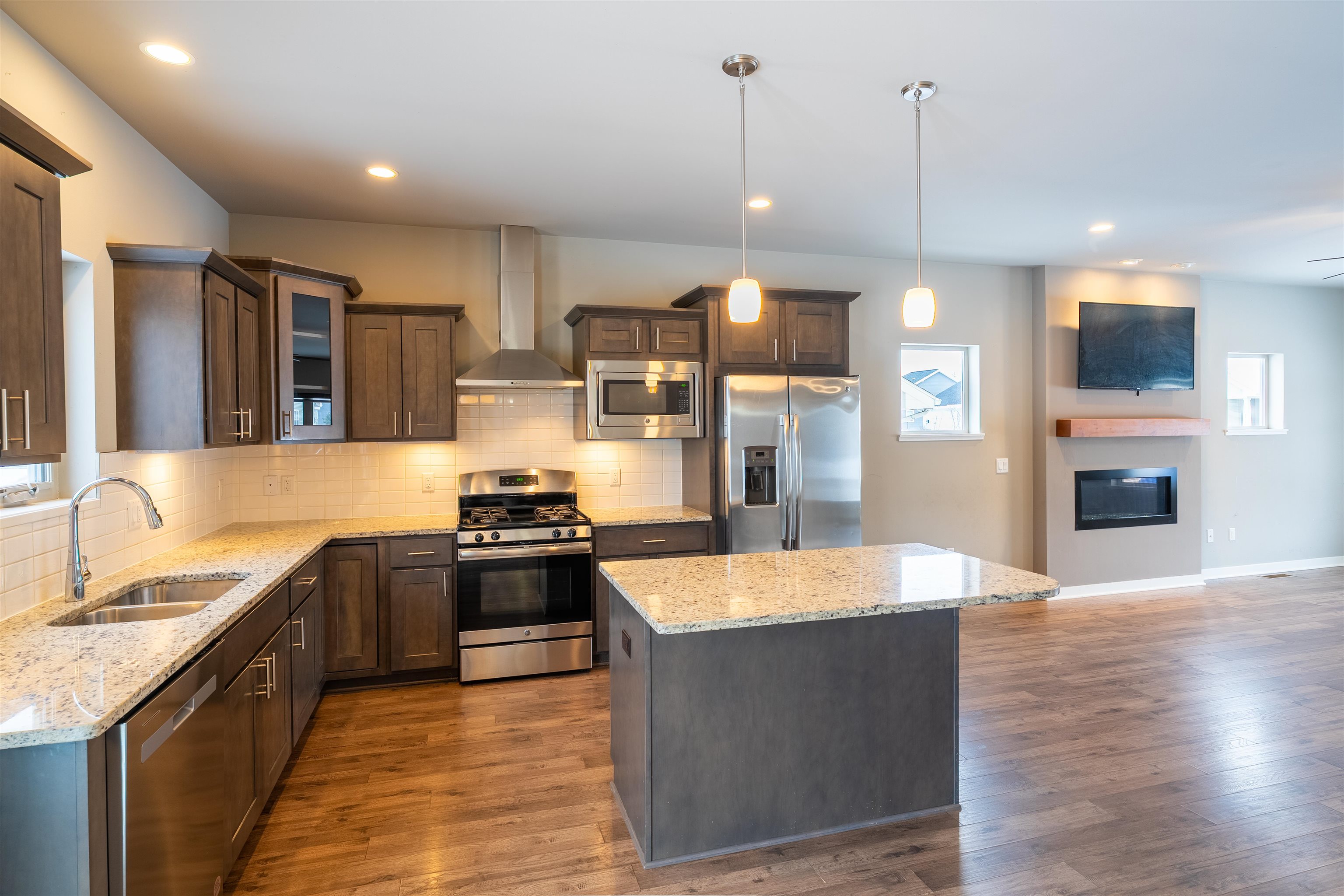 9913 Autumn Breeze Road Middleton, WI 53562 - Photo 12 of 26