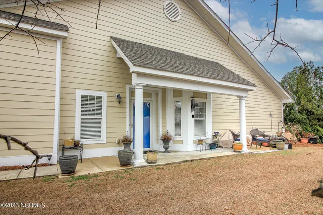 $299,900 | 203 Diamond Cove, Newport, NC 28570