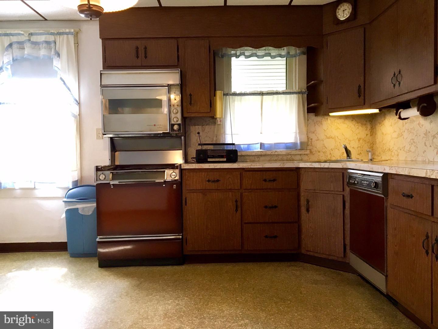 201 Riverview Avenue Ridley Park, PA 19078 - Photo 14 of 25 Kitchen