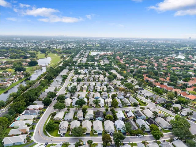 $3,599 | 2707 Pinewood Court, Unit 2707, Davie, FL 33328