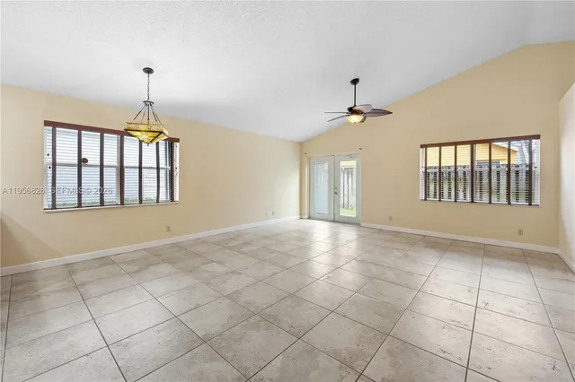 $3,599 | 2707 Pinewood Court, Unit 2707, Davie, FL 33328