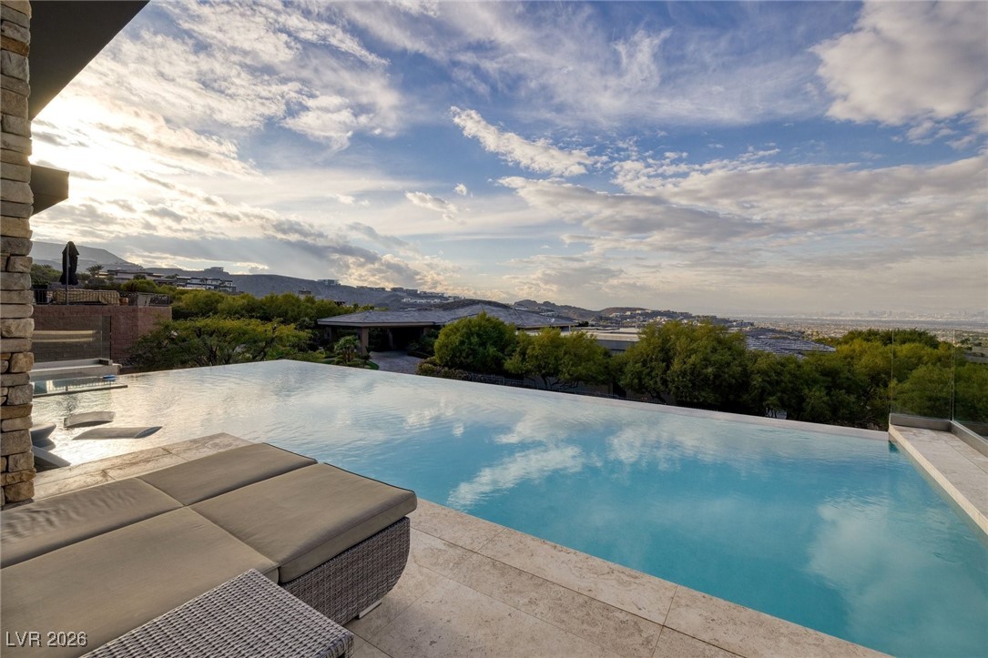 675 Scenic Rim Drive Henderson, NV 89012 - Photo 39 of 46